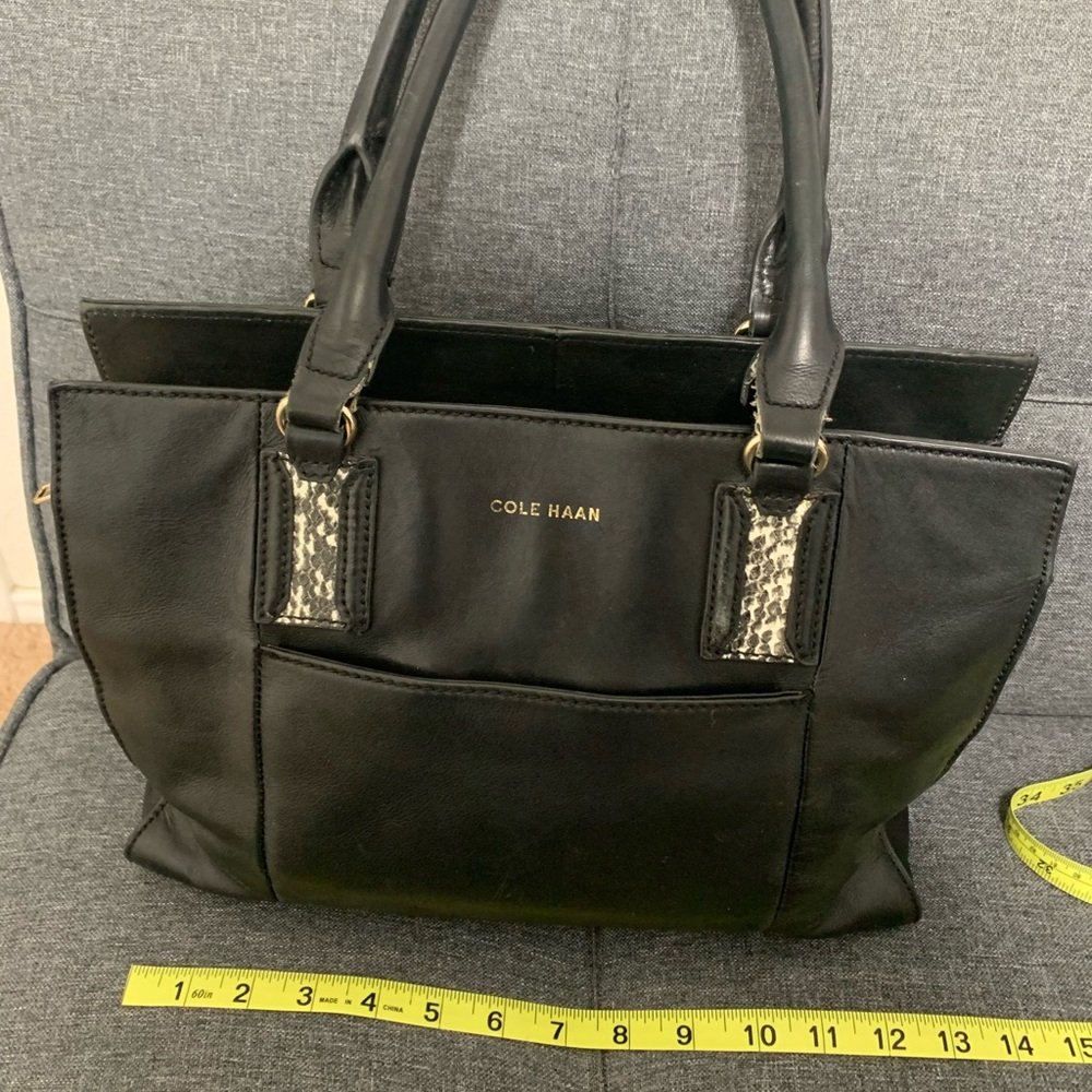 Cole-Hann Tote Black Leather Bag.